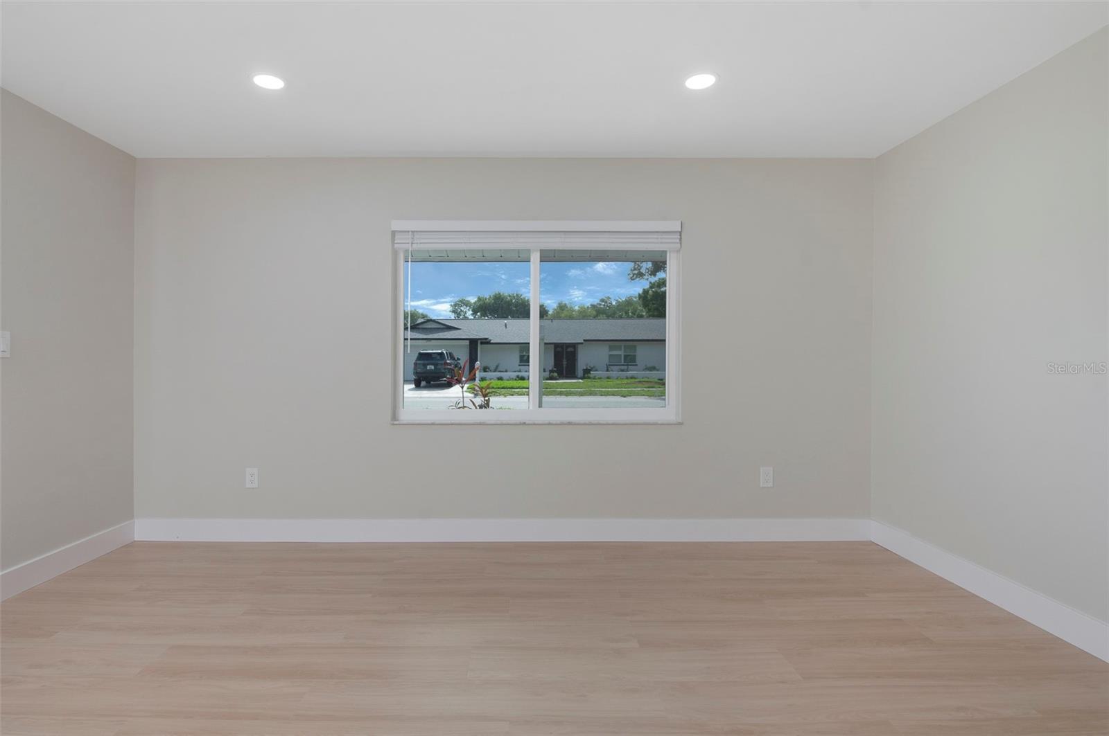 1689 Monterey Dr Property Photo 8