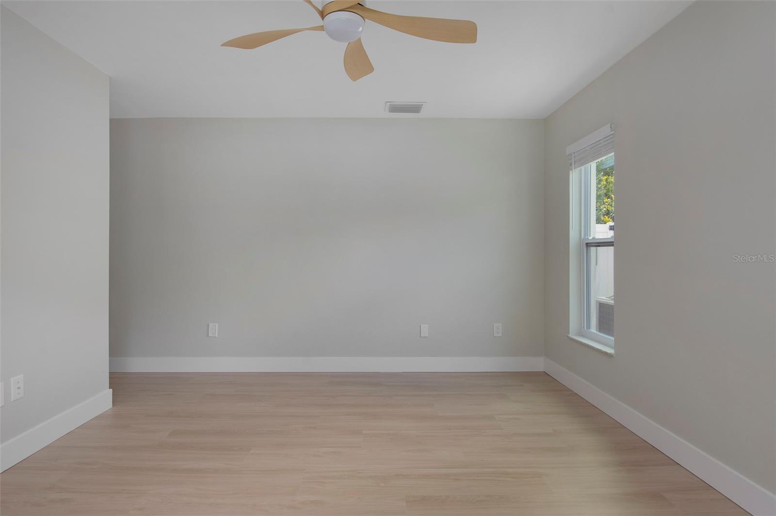 1689 Monterey Dr Property Photo 24