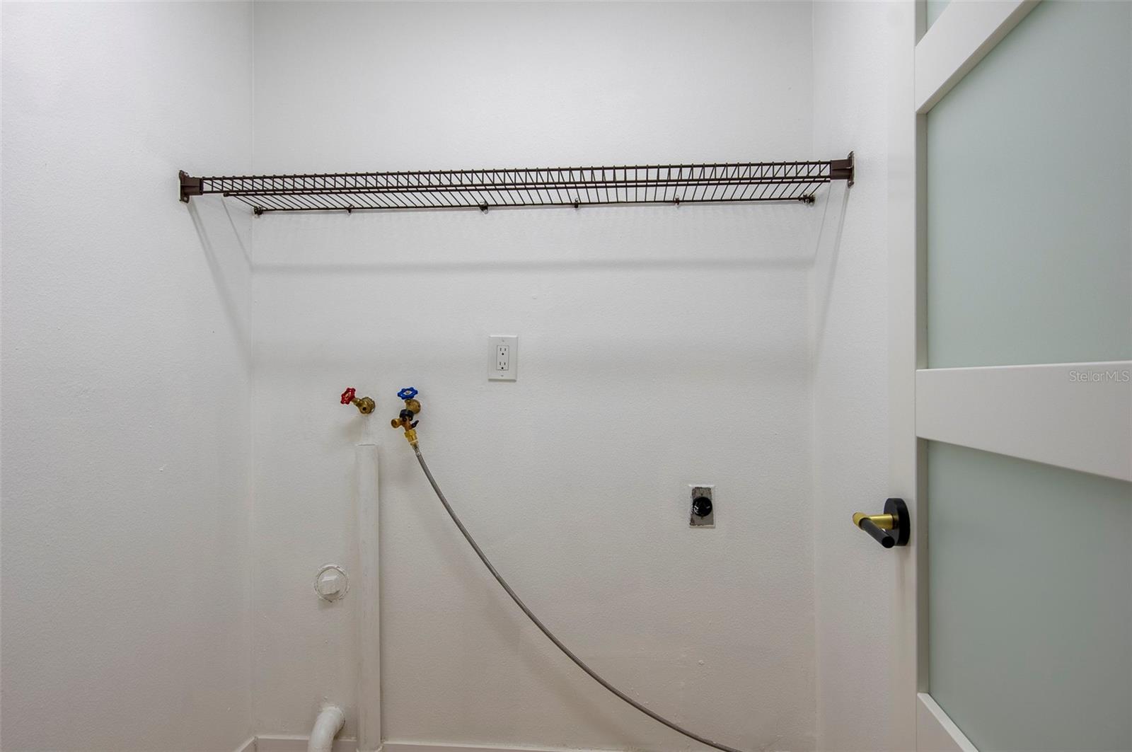 1689 Monterey Dr Property Photo 35