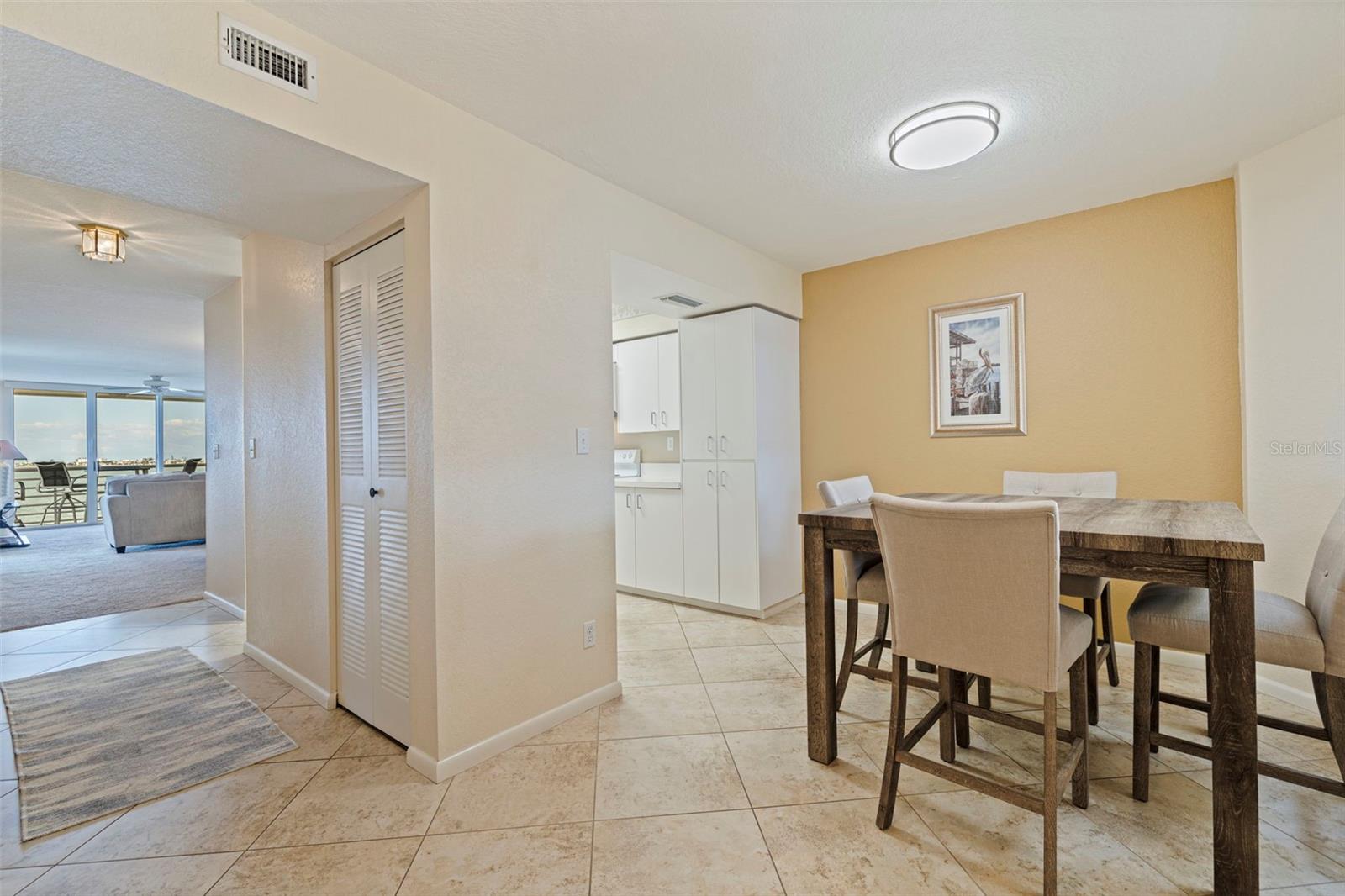 6105 Bahia Del Mar Cir #683 Property Photo 4