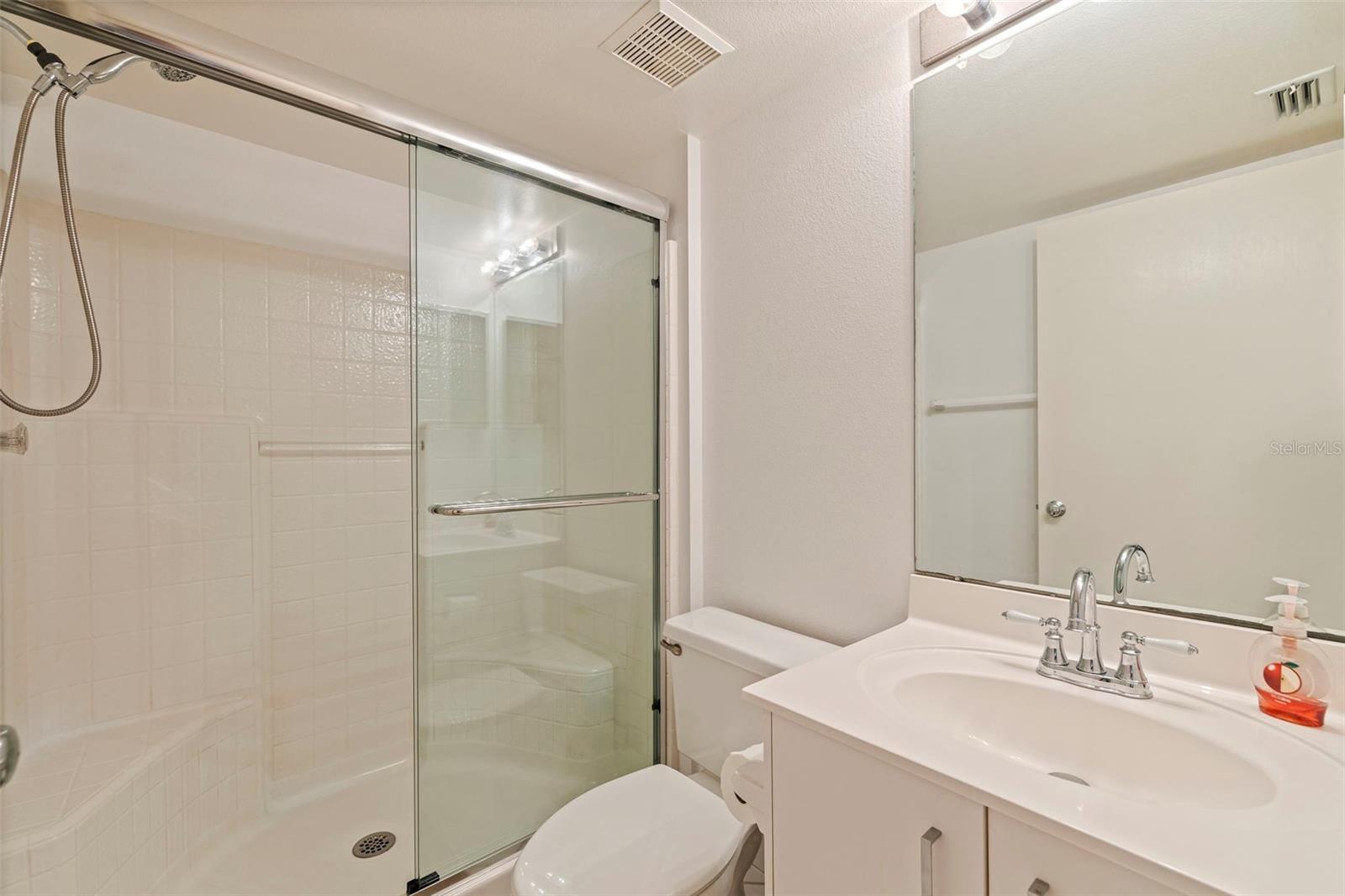 6105 Bahia Del Mar Cir #683 Property Photo 17