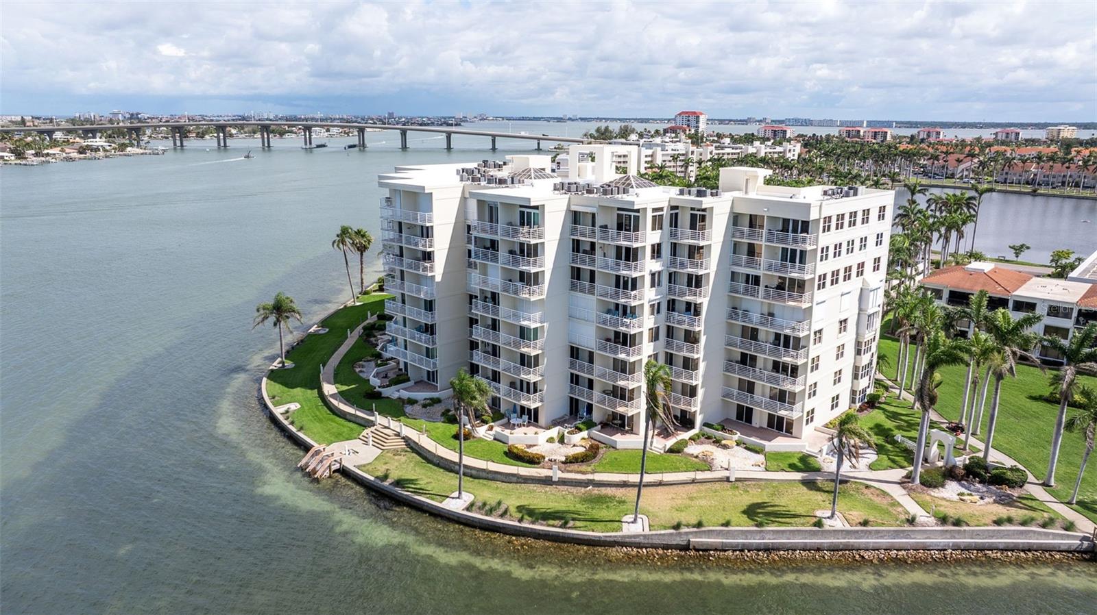 6105 Bahia Del Mar Cir #683 Property Photo 21