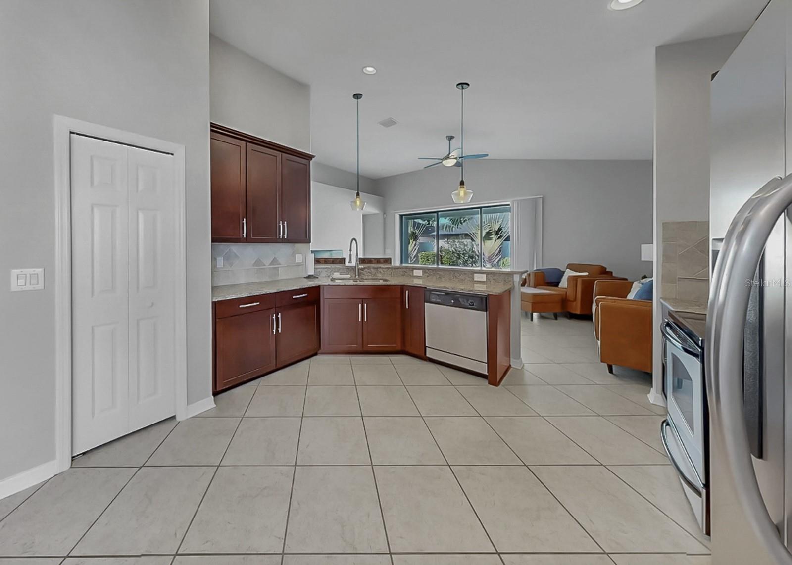 7109 Spindle Tree Ln Property Photo 31
