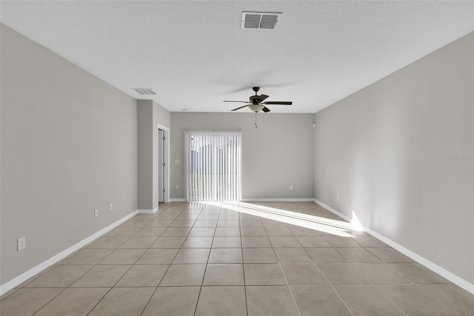 5204 White Chicory Dr Property Photo 14