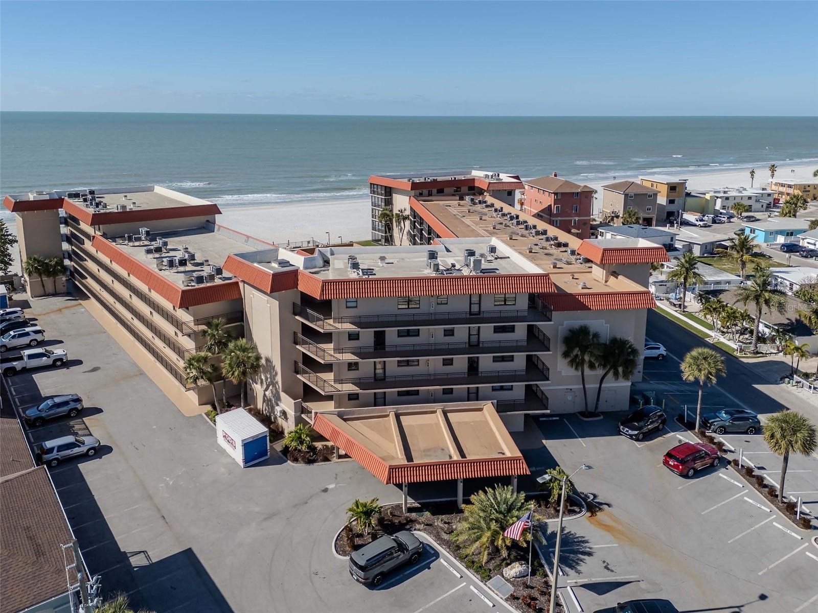 17580 Gulf Blvd #403 Property Photo 1