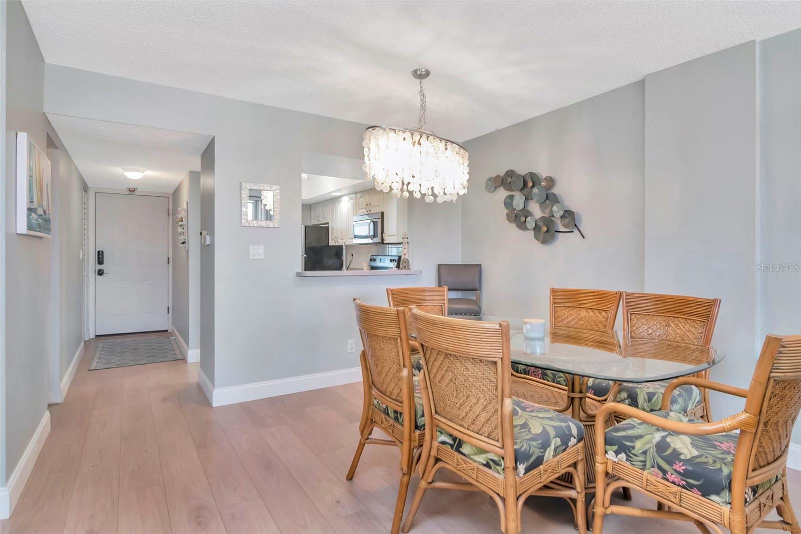 17580 Gulf Blvd #403 Property Photo 10