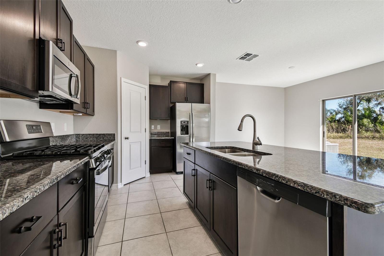 5157 White Chicory Dr Property Photo 14