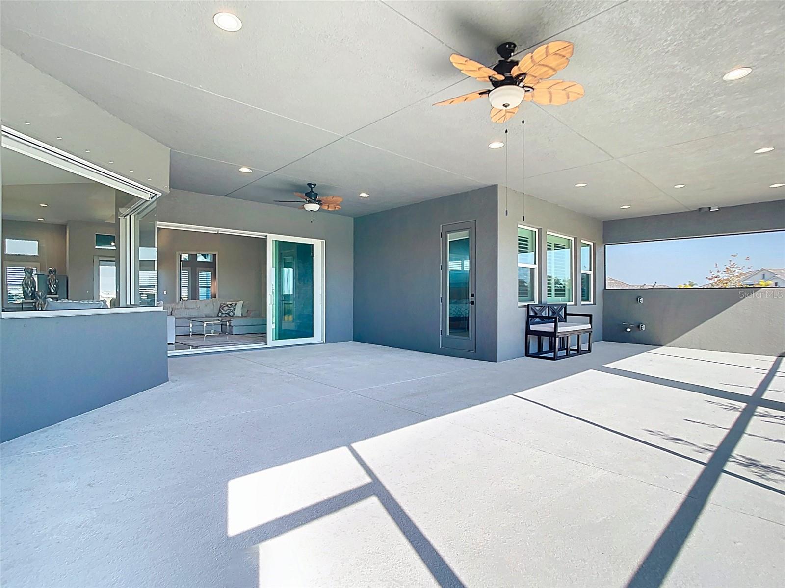 3586 Recurve Cir Property Photo 49