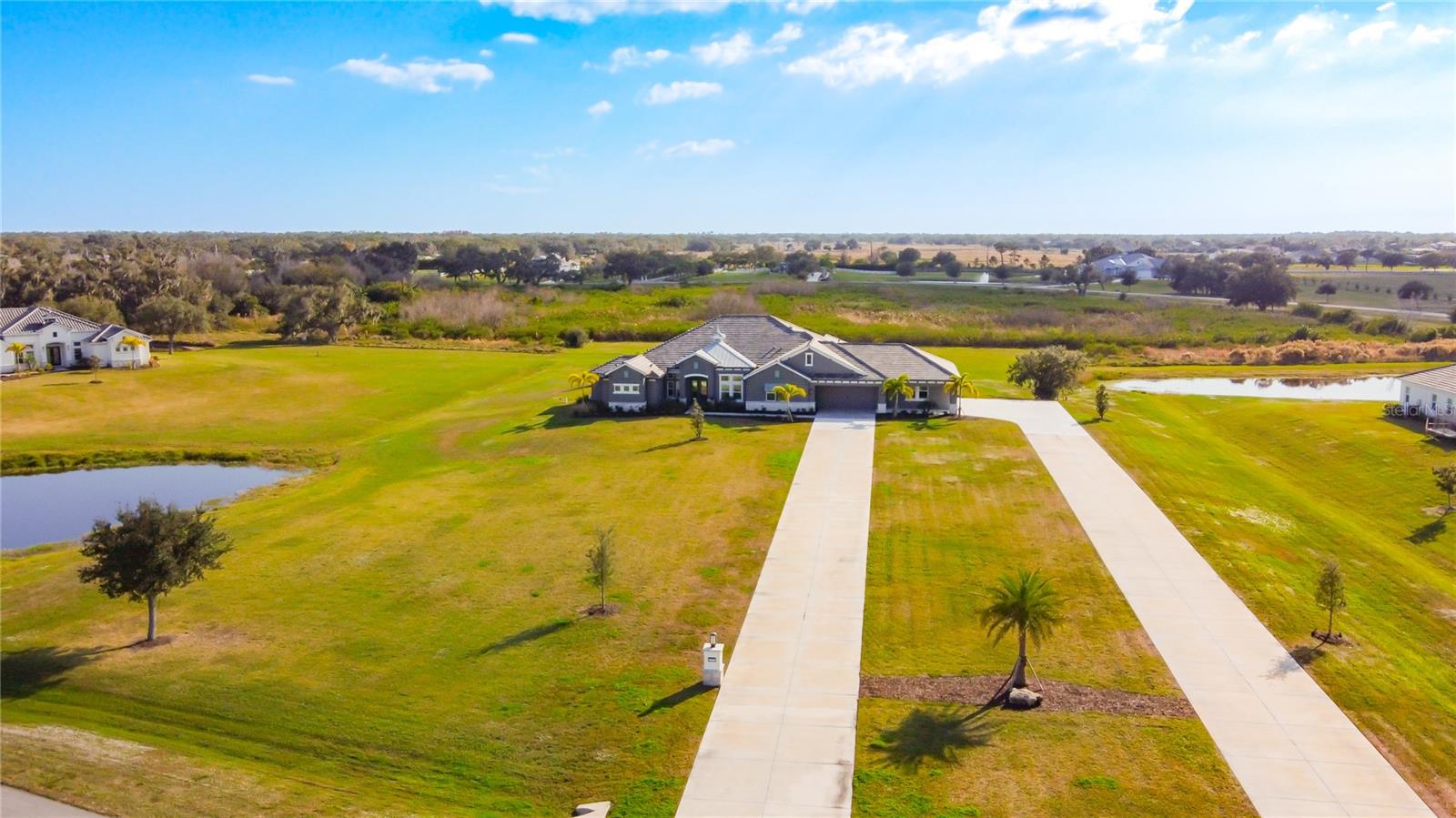 3586 Recurve Cir Property Photo 53