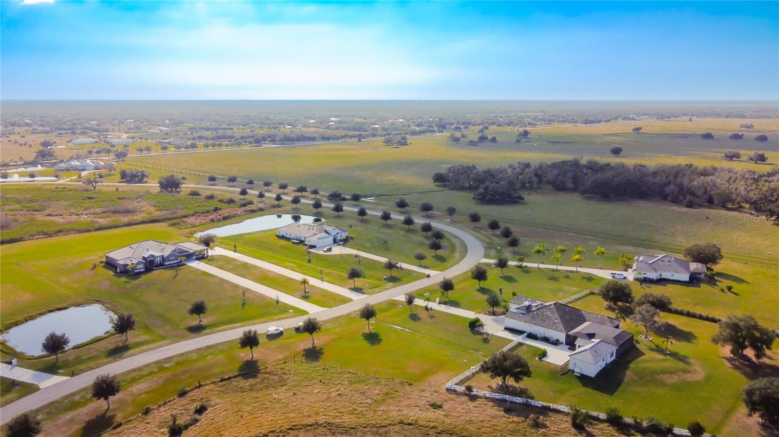 3586 Recurve Cir Property Photo 65