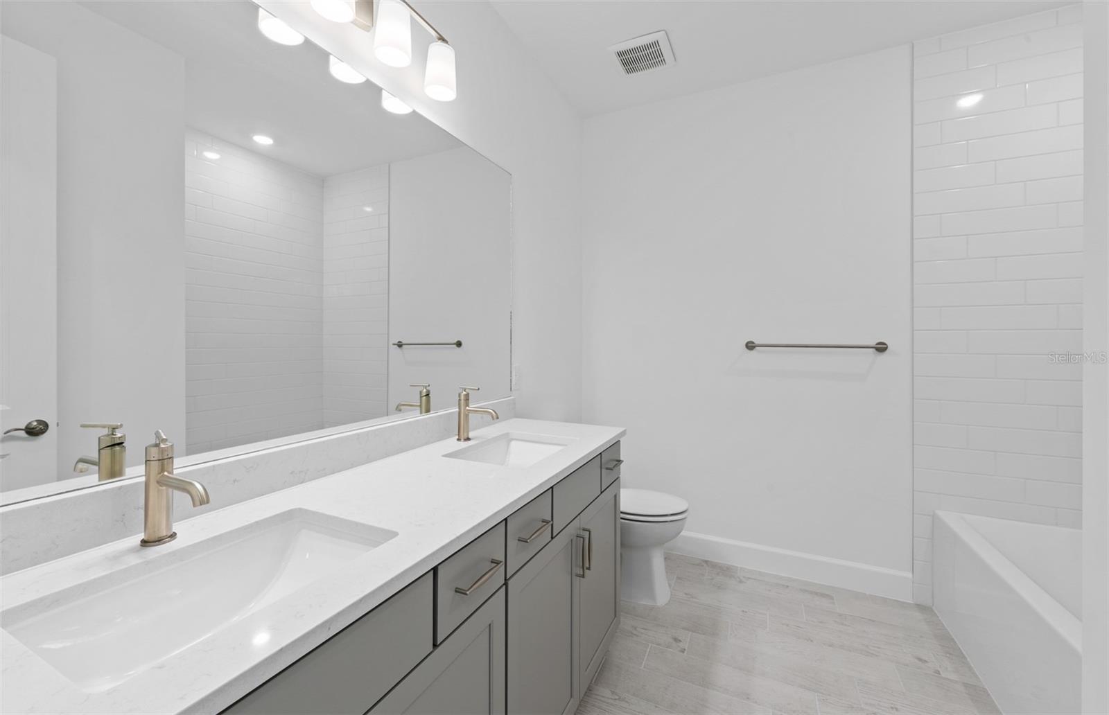 16518 Ennis Pl Property Photo 10