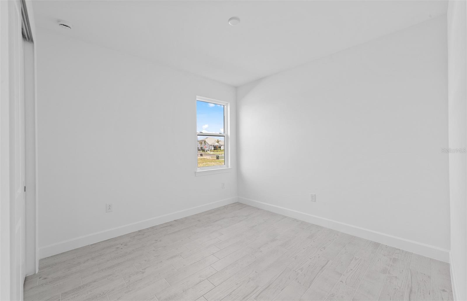 16518 Ennis Pl Property Photo 28