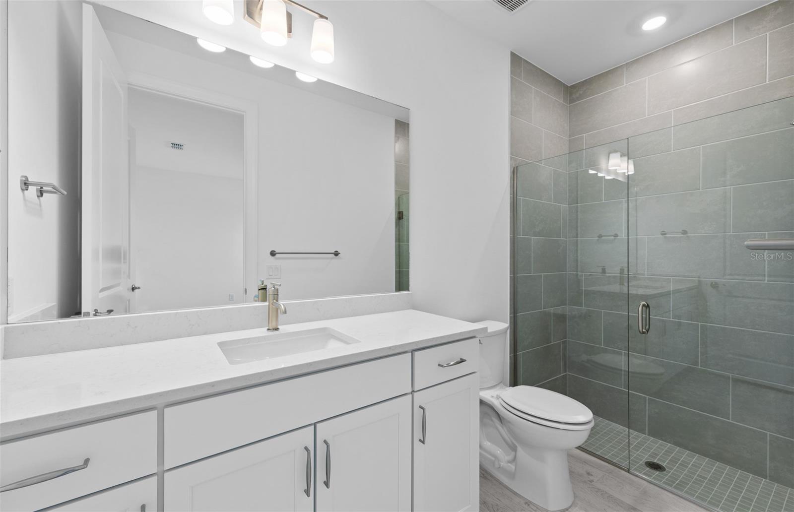 16518 Ennis Pl Property Photo 29