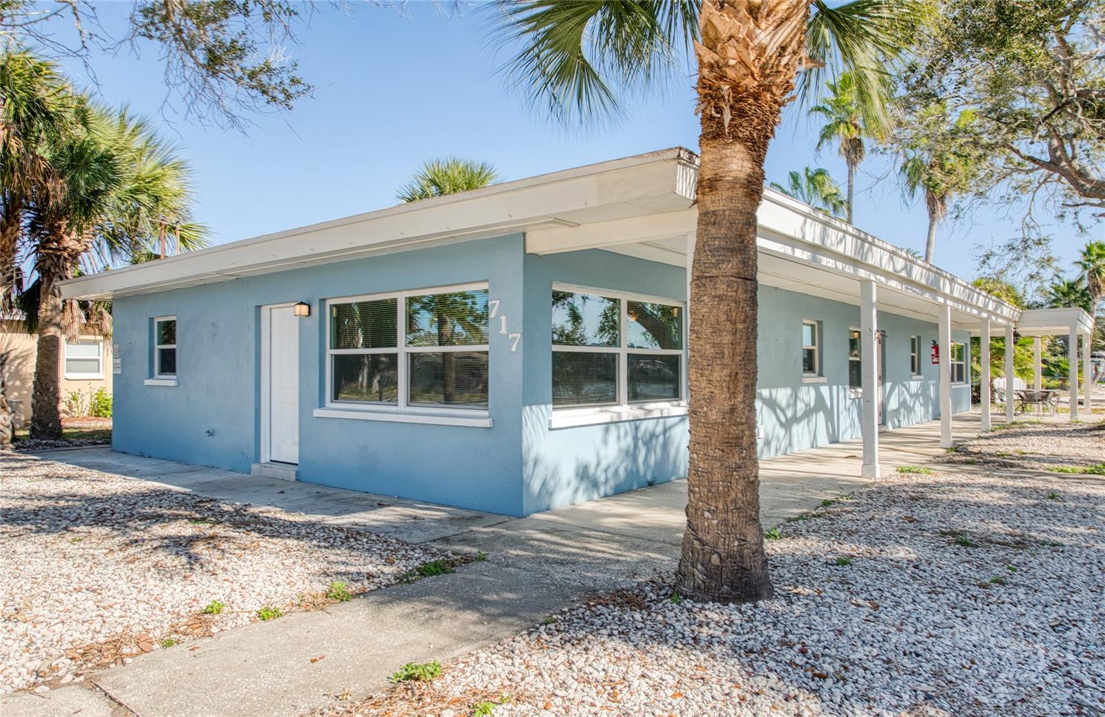 717 E GULF BLVD Property Photo 1
