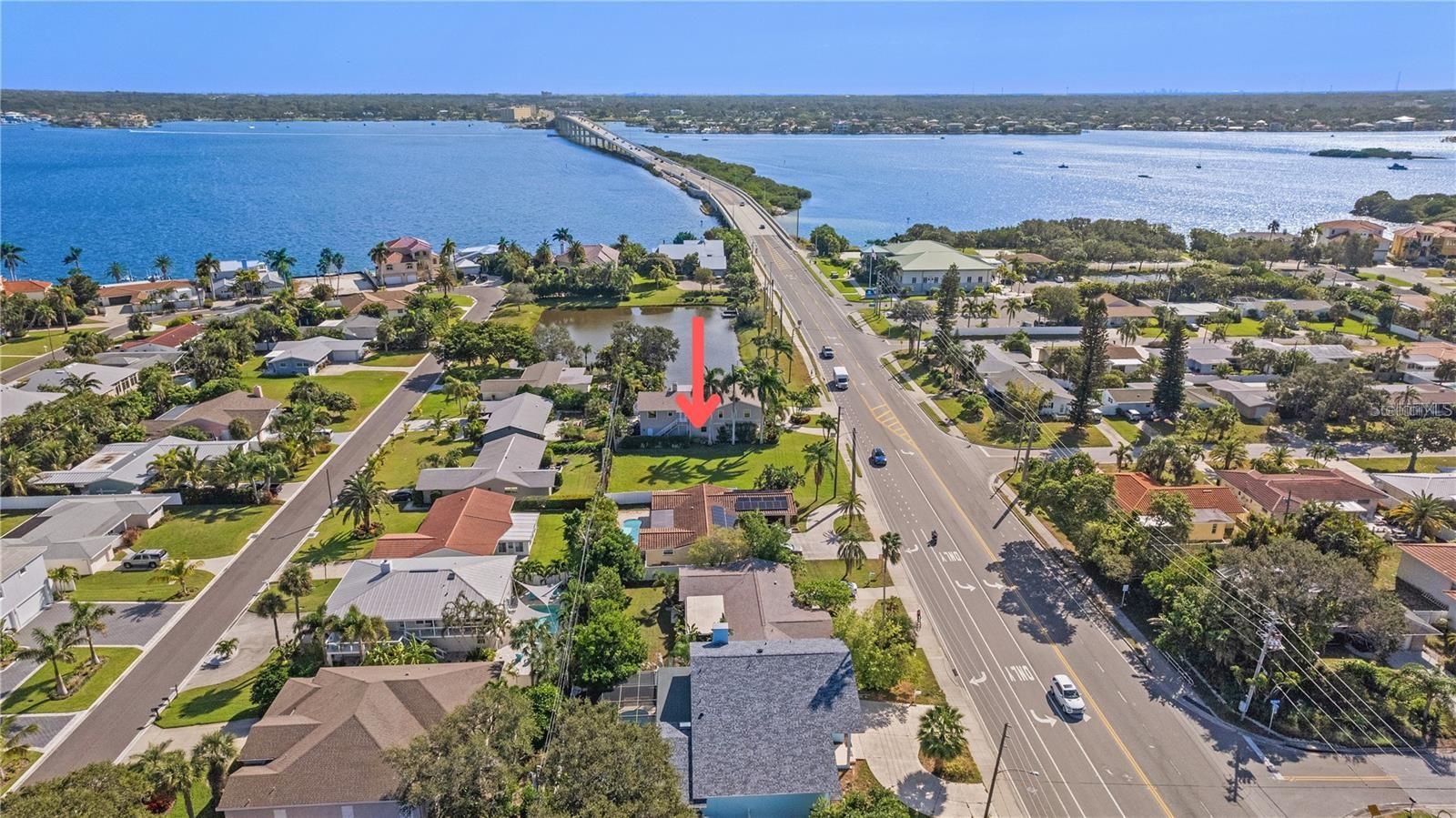 Causeway Blvd Property Photo 5