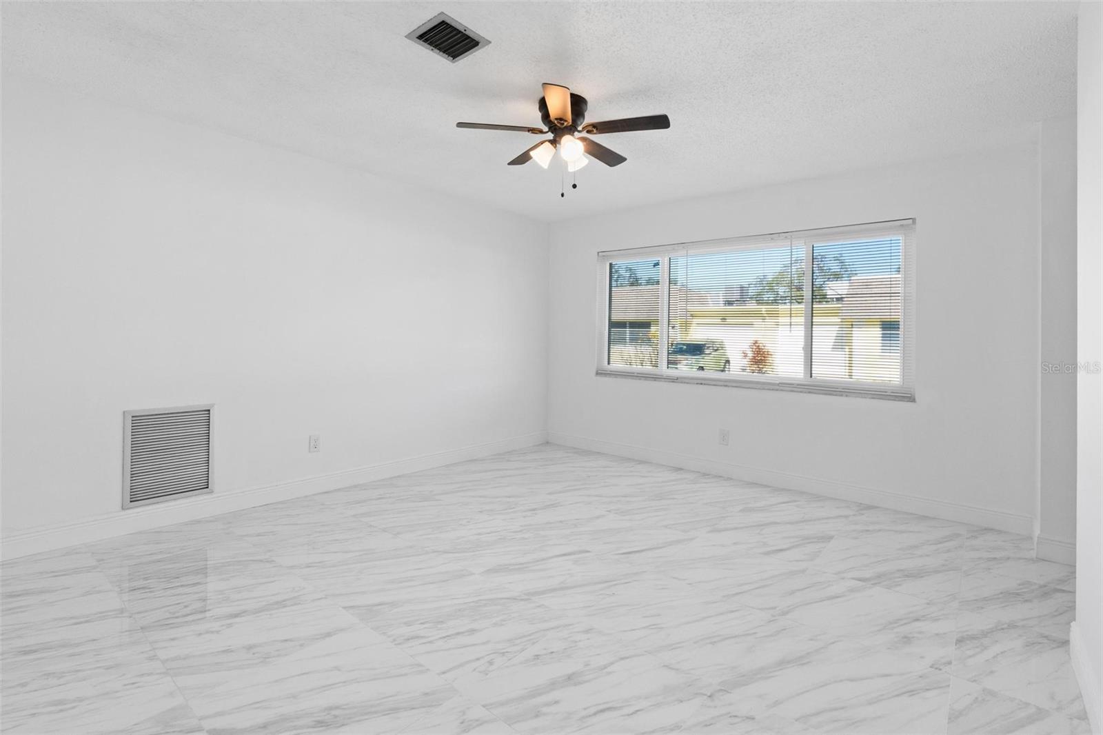 7050 Versailles N Property Photo 12