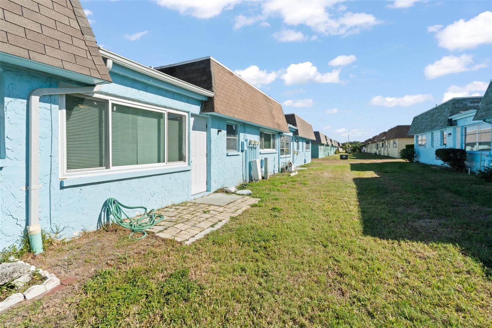 7050 Versailles N Property Photo 22