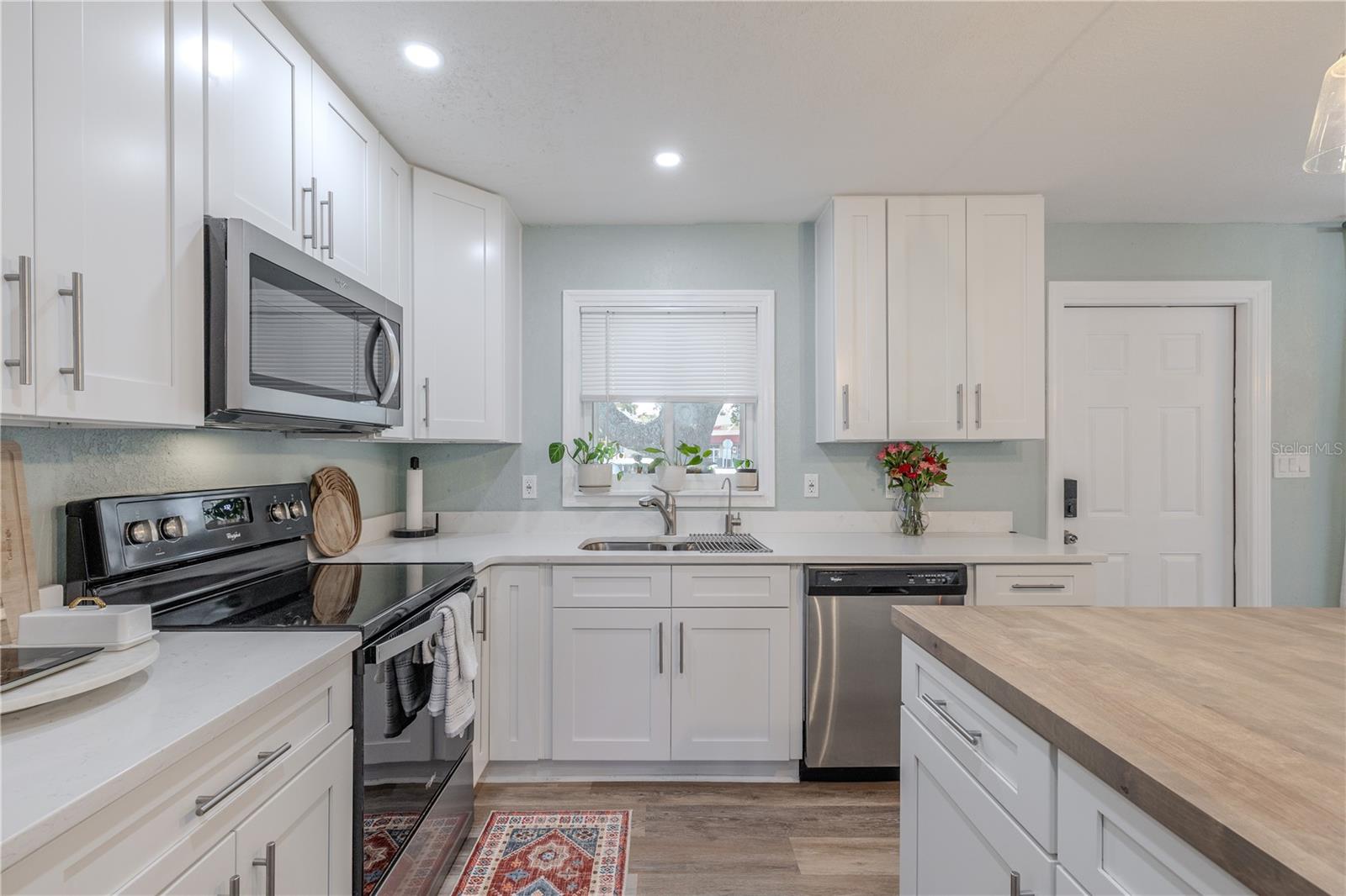 11615 Park Blvd Property Photo 11