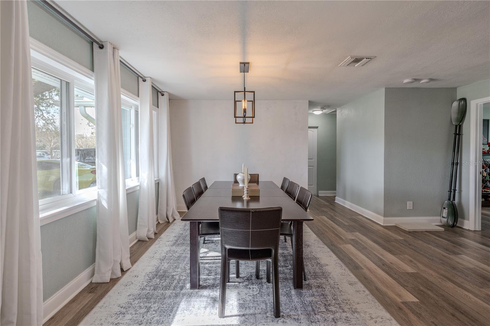 11615 Park Blvd Property Photo 14