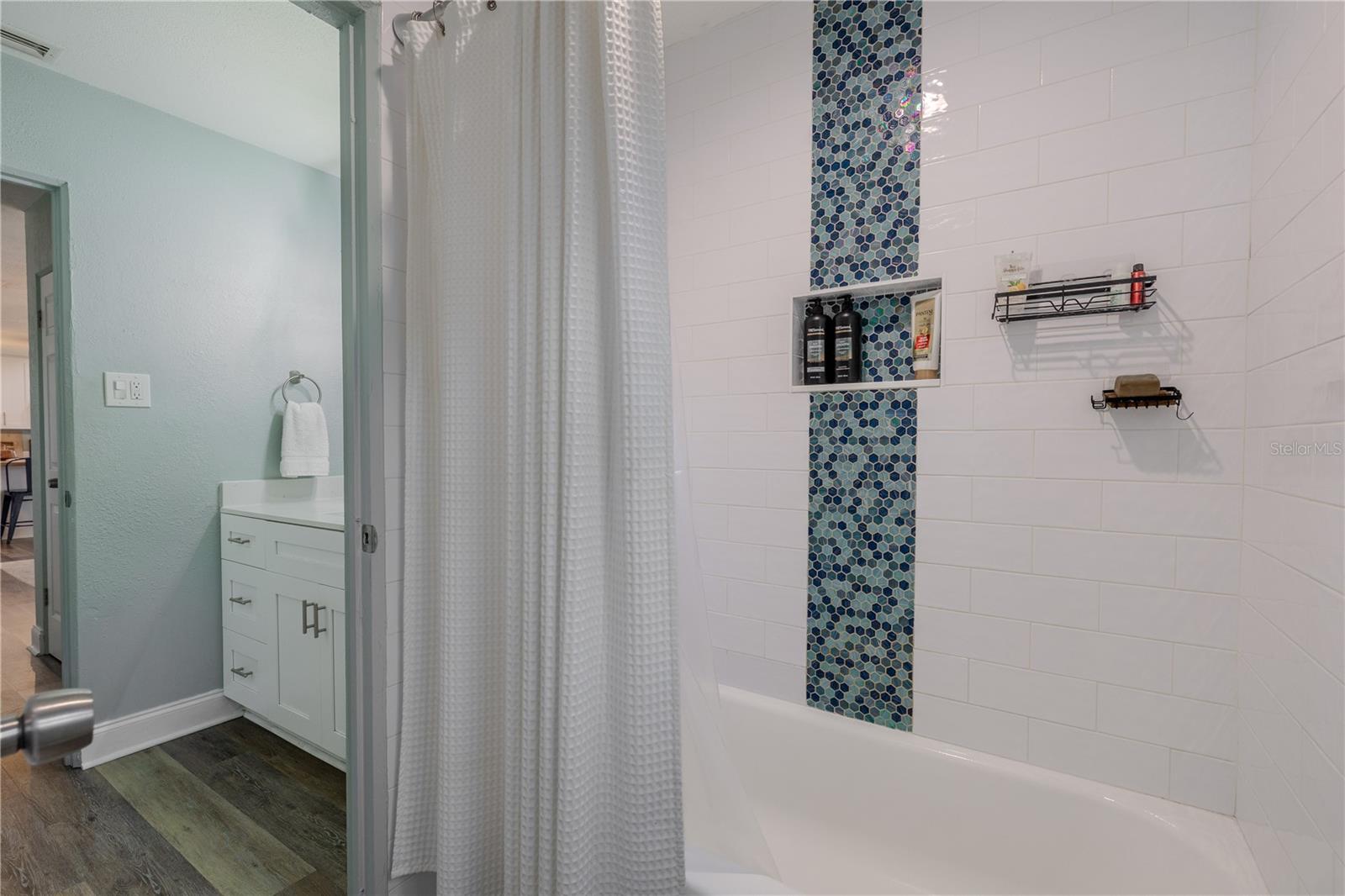 11615 Park Blvd Property Photo 23