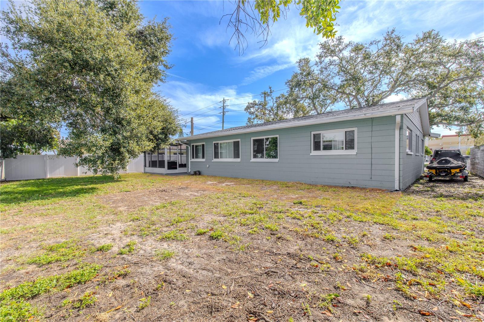 11615 Park Blvd Property Photo 32