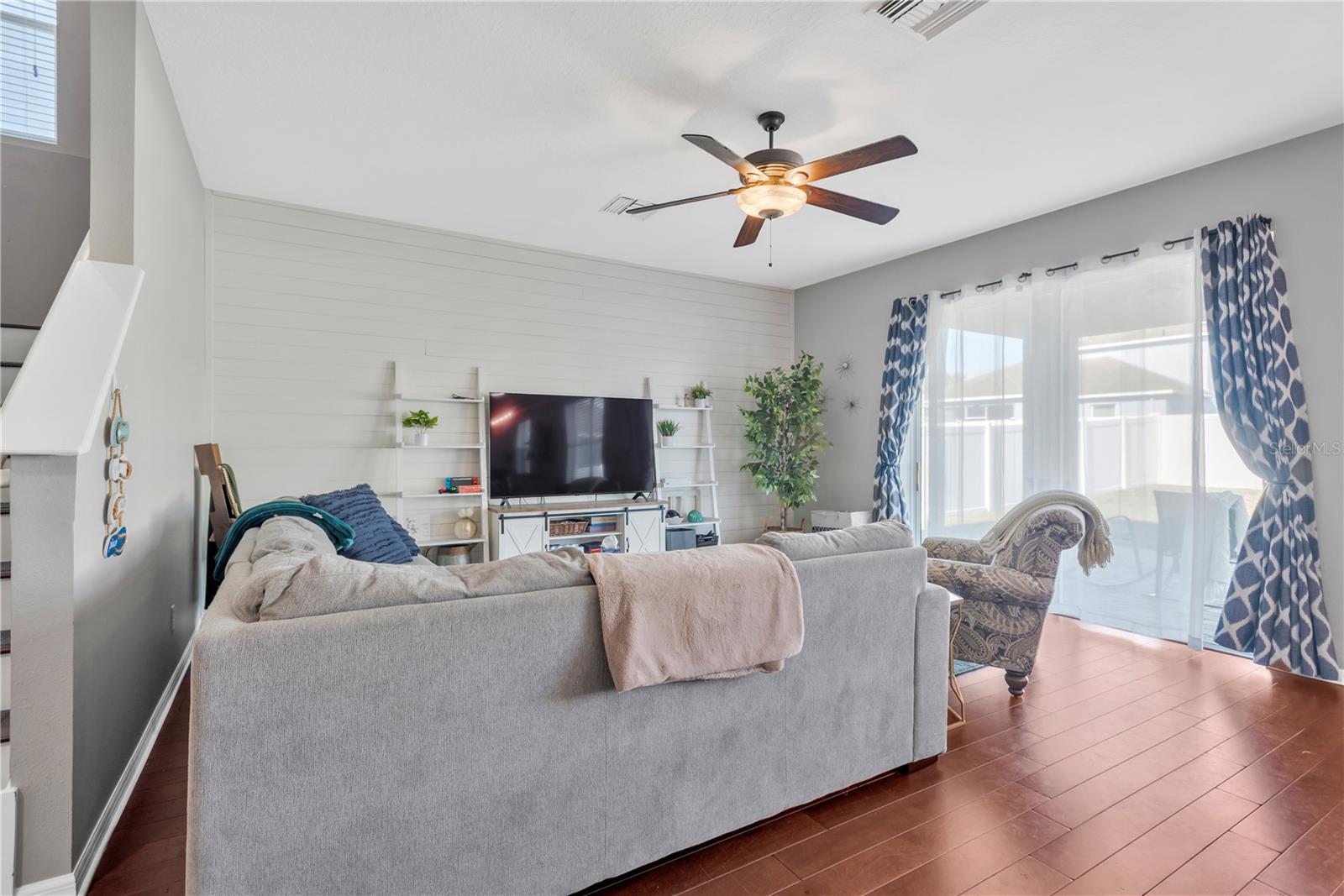 18345 Fish Loop Property Photo 6