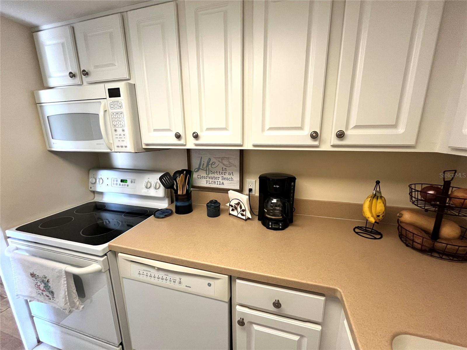 880 Mandalay Ave #s806 Property Photo 27