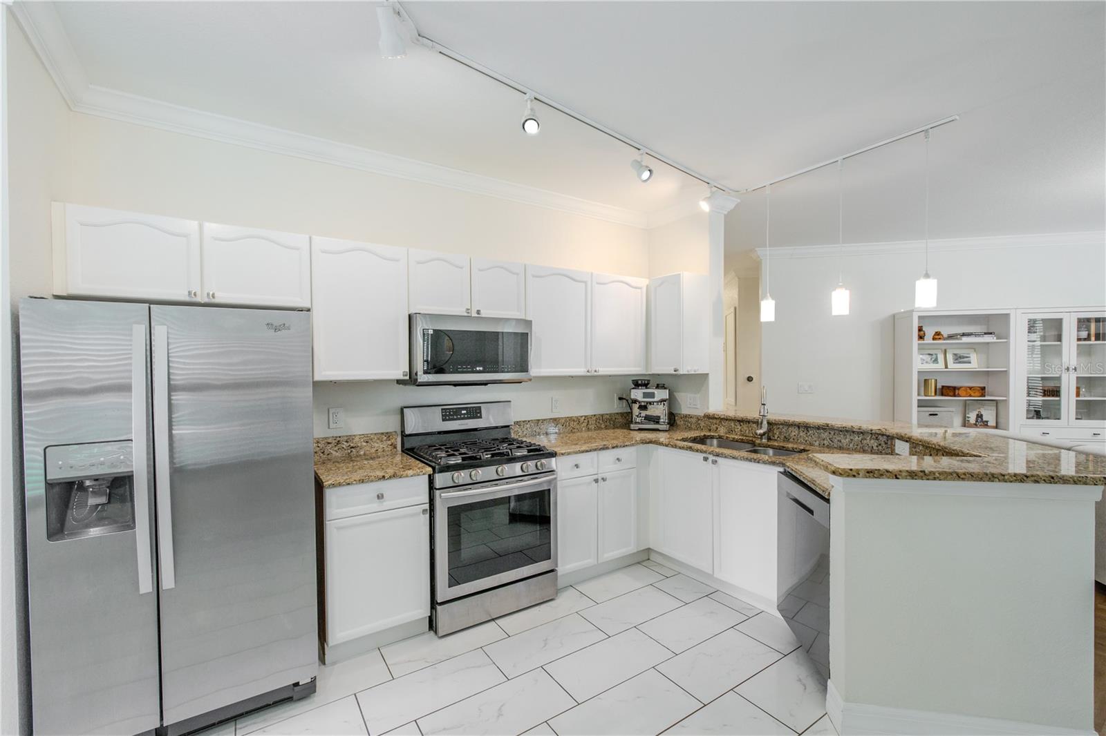 2722 Via Tivoli #410a Property Photo 10
