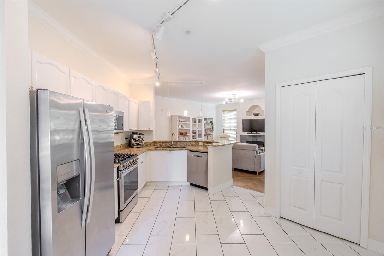 2722 Via Tivoli #410a Property Photo 15