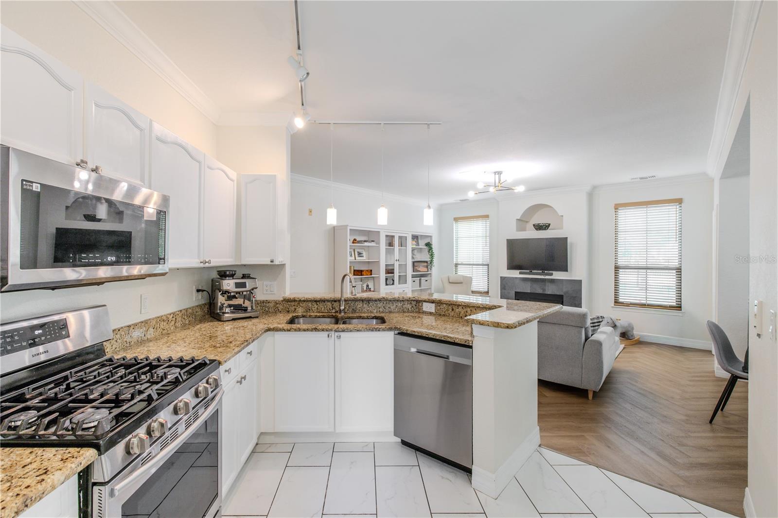 2722 Via Tivoli #410a Property Photo 16