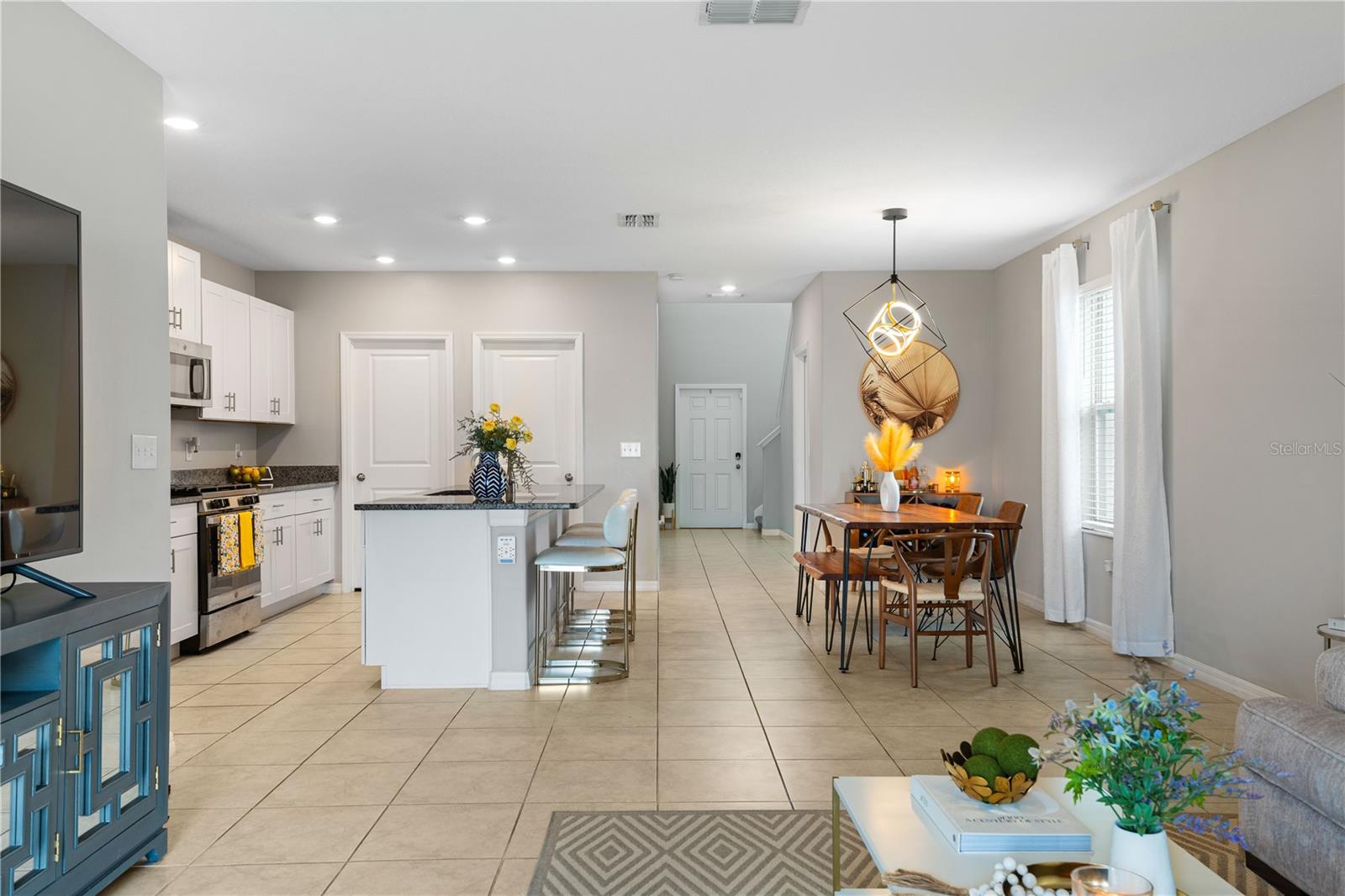 9448 Lemon Drop Loop Property Photo 6