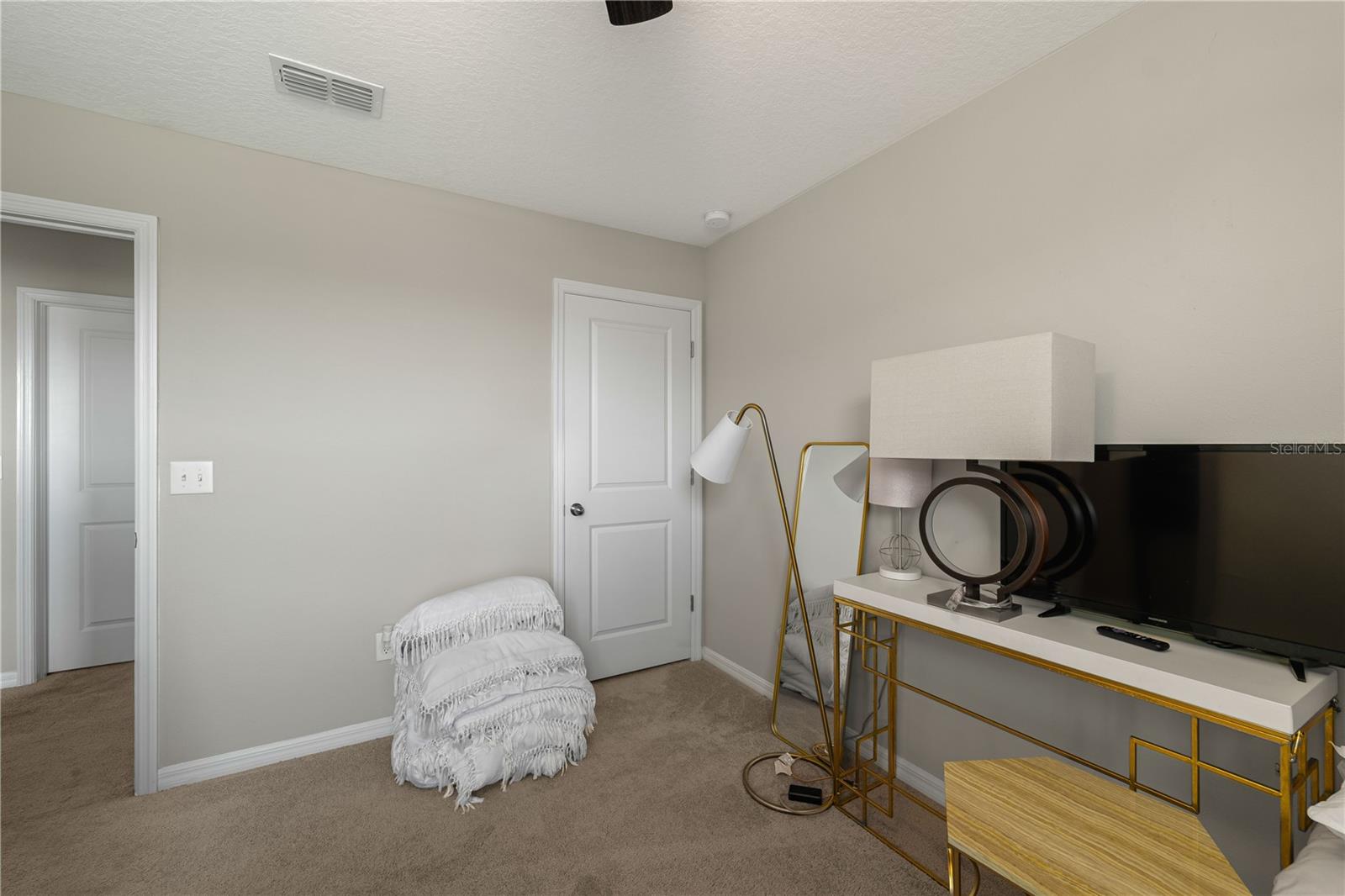 9448 Lemon Drop Loop Property Photo 11