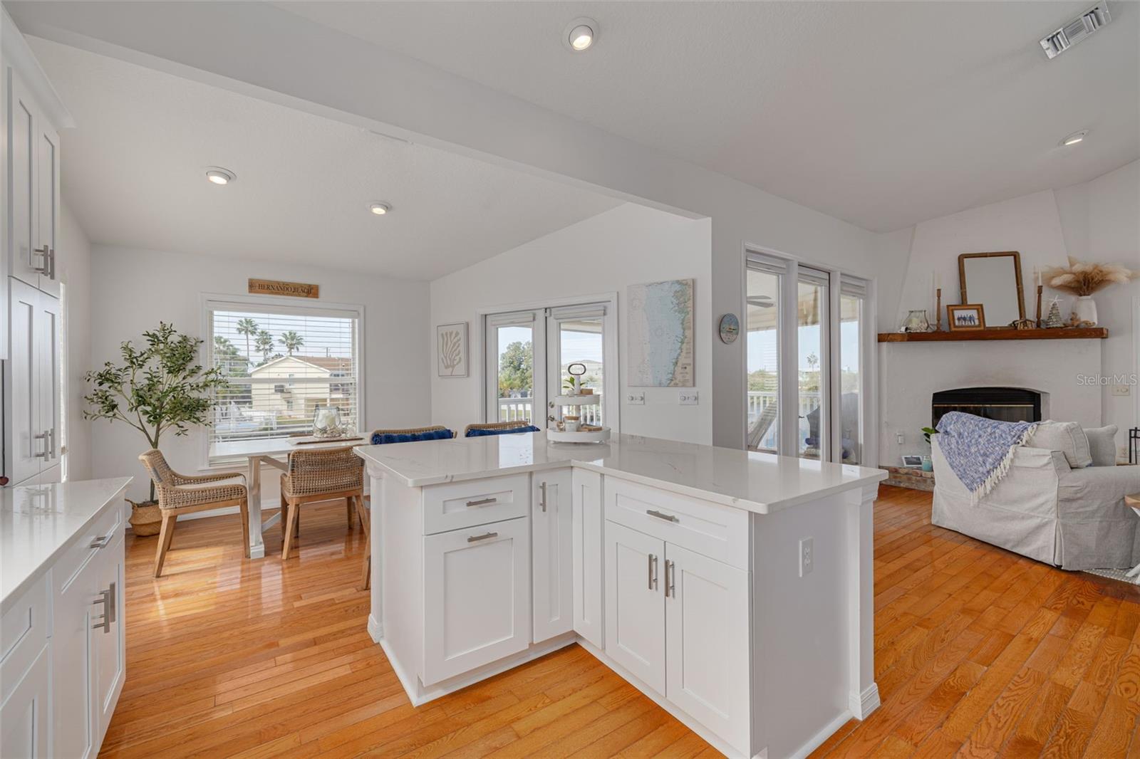 4207 Des Prez Ct Property Photo 10