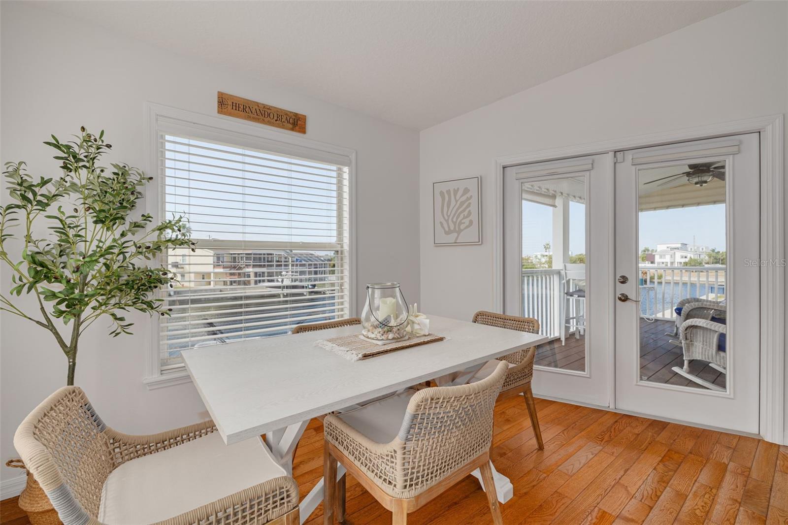 4207 Des Prez Ct Property Photo 11
