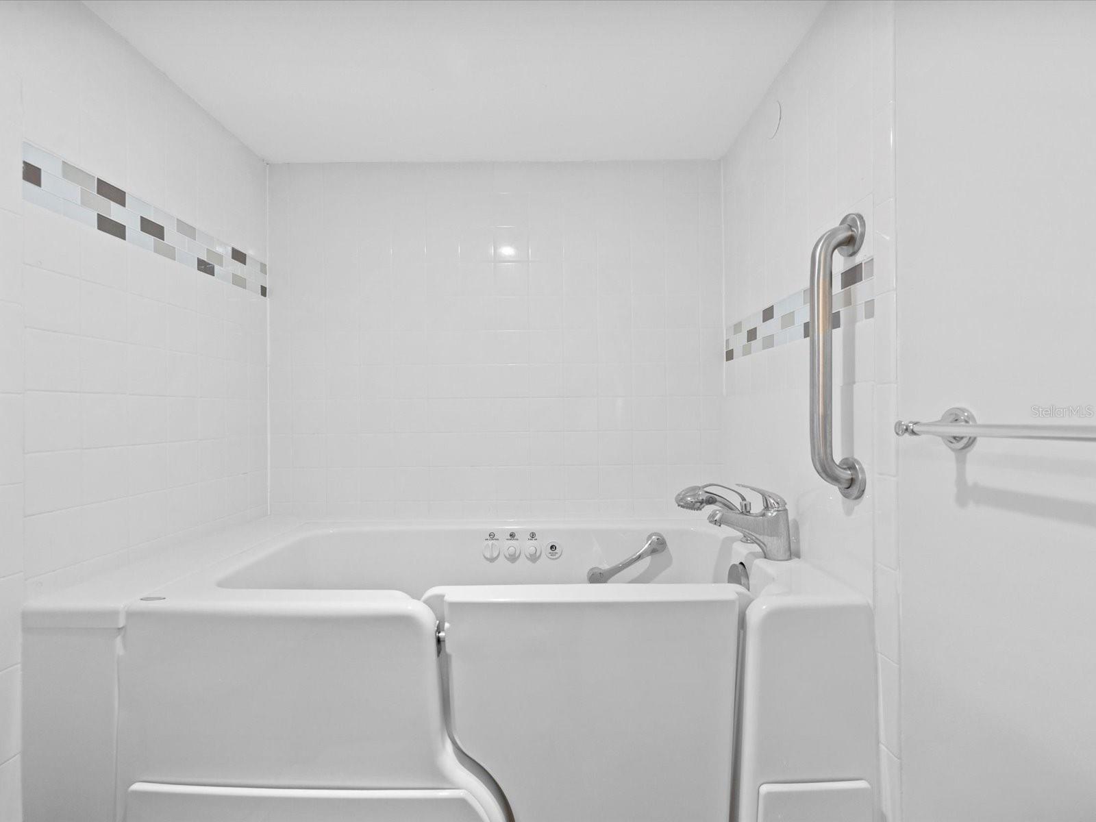 2737 Enterprise Rd E #111 Property Photo 11