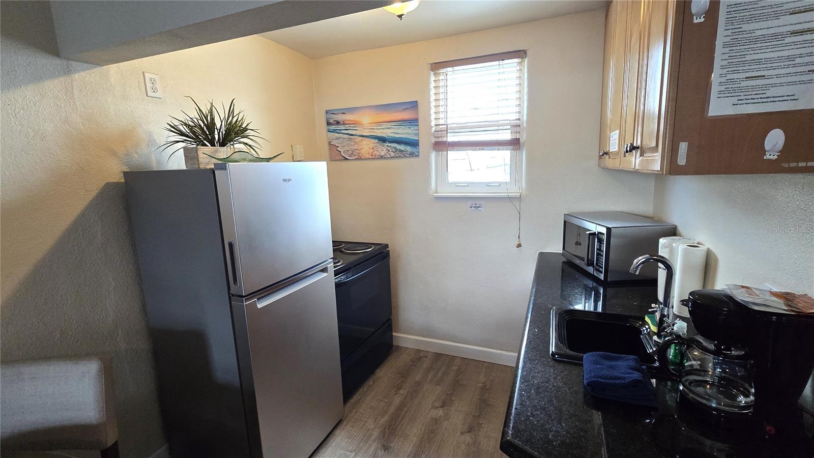 603 Mandalay Ave #207 Property Photo 12