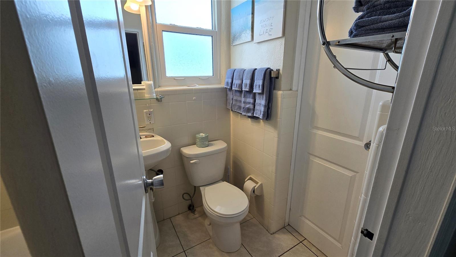 603 Mandalay Ave #207 Property Photo 16