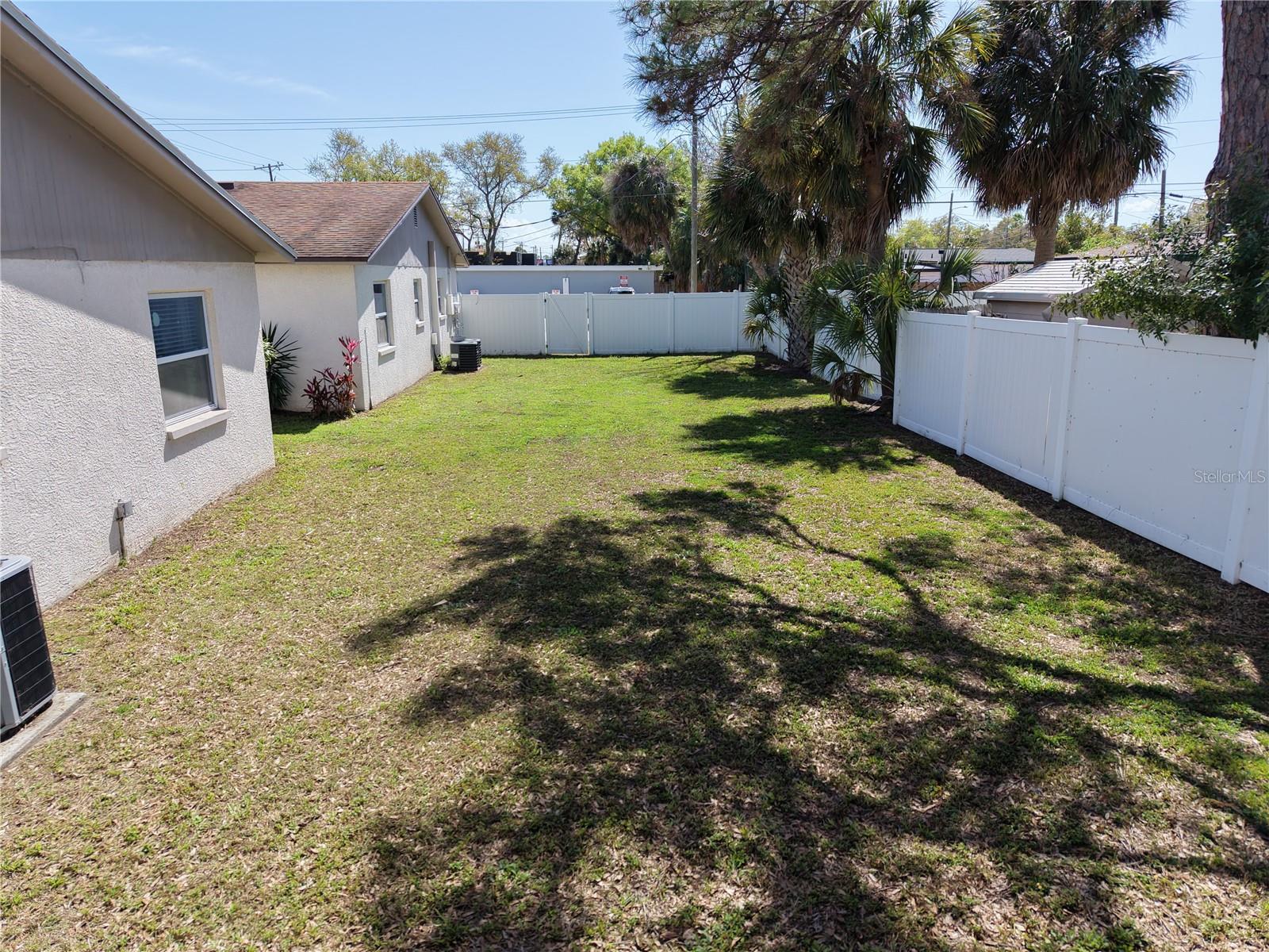 6627 S West Shore Blvd Property Photo 15