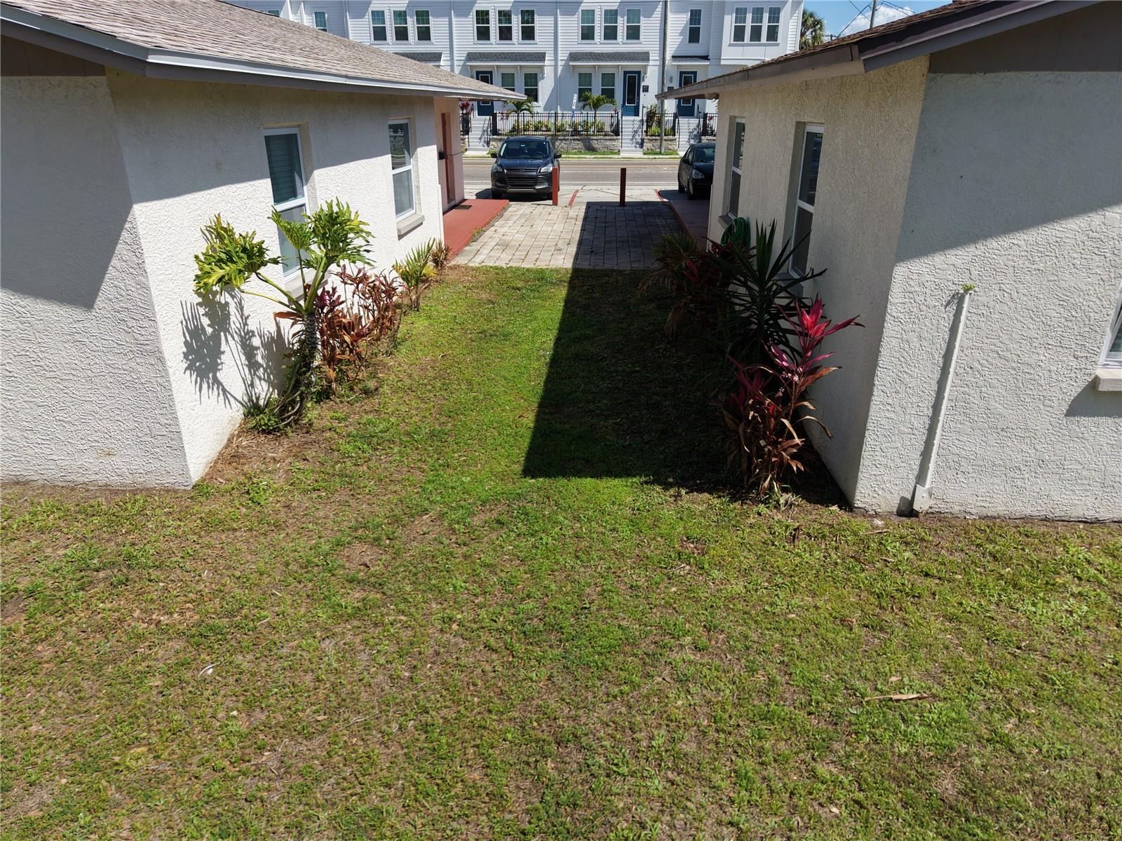 6627 S West Shore Blvd Property Photo 17