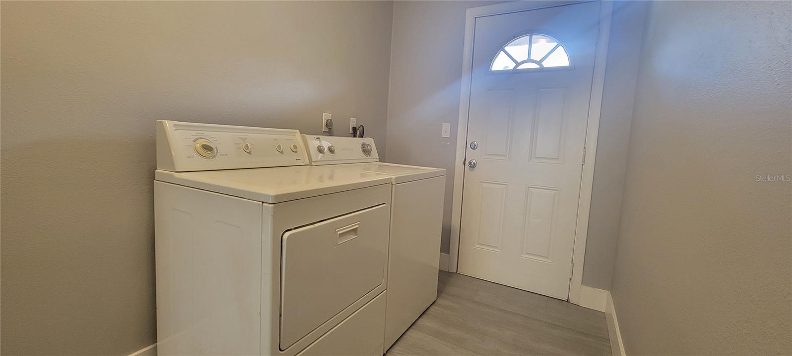 6625 S West Shore Blvd Property Photo 14