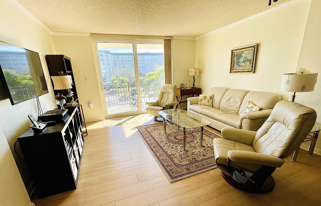 9 Haig Pl #312 Property Photo 4