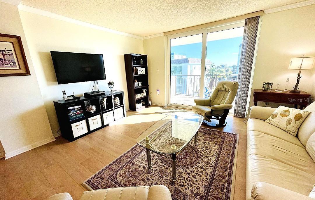 9 Haig Pl #312 Property Photo 6