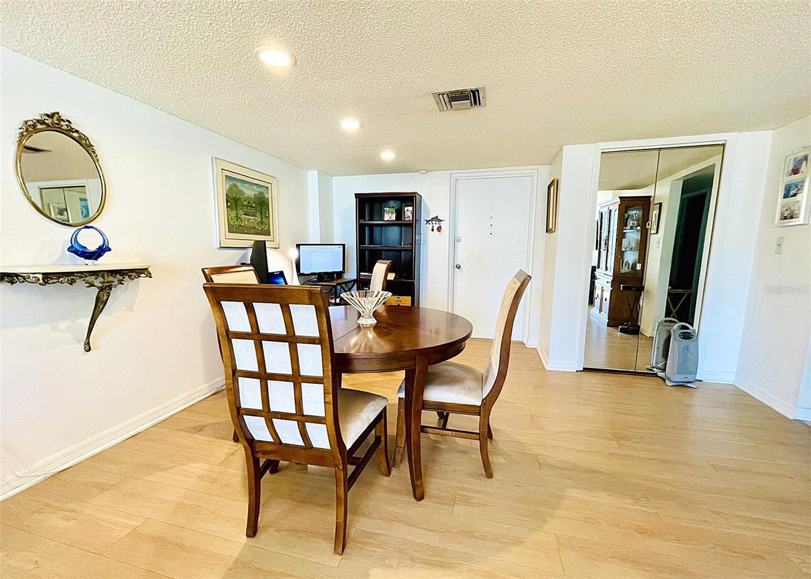 9 Haig Pl #312 Property Photo 13