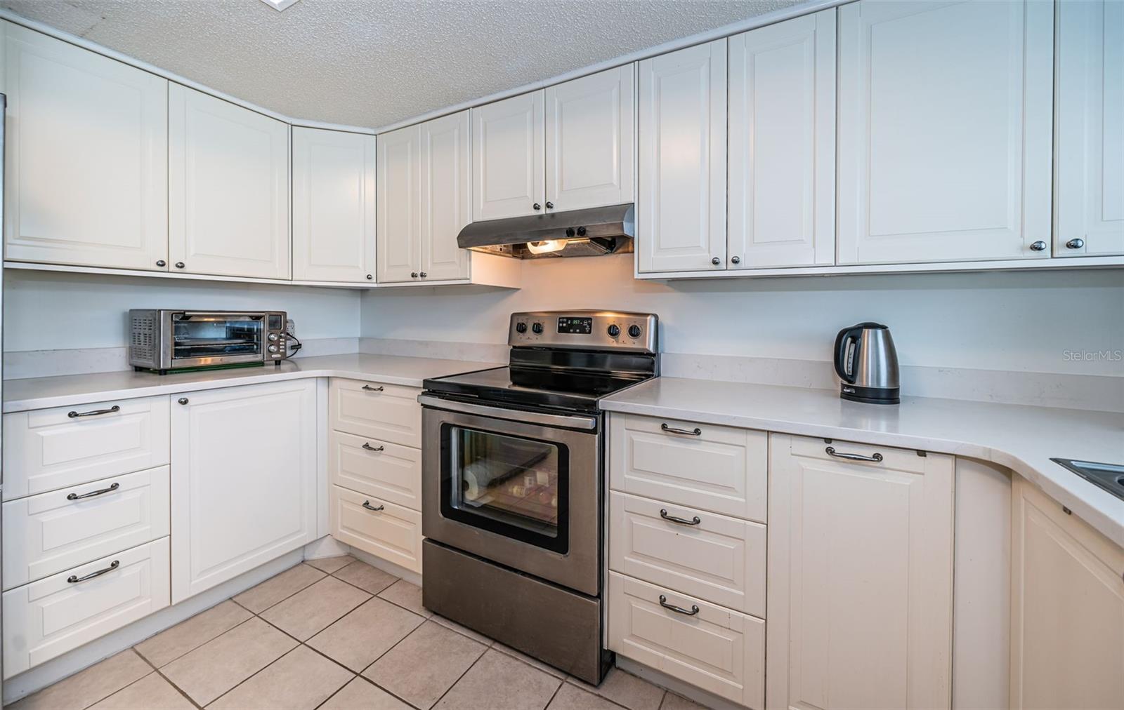 9 Haig Pl #312 Property Photo 18