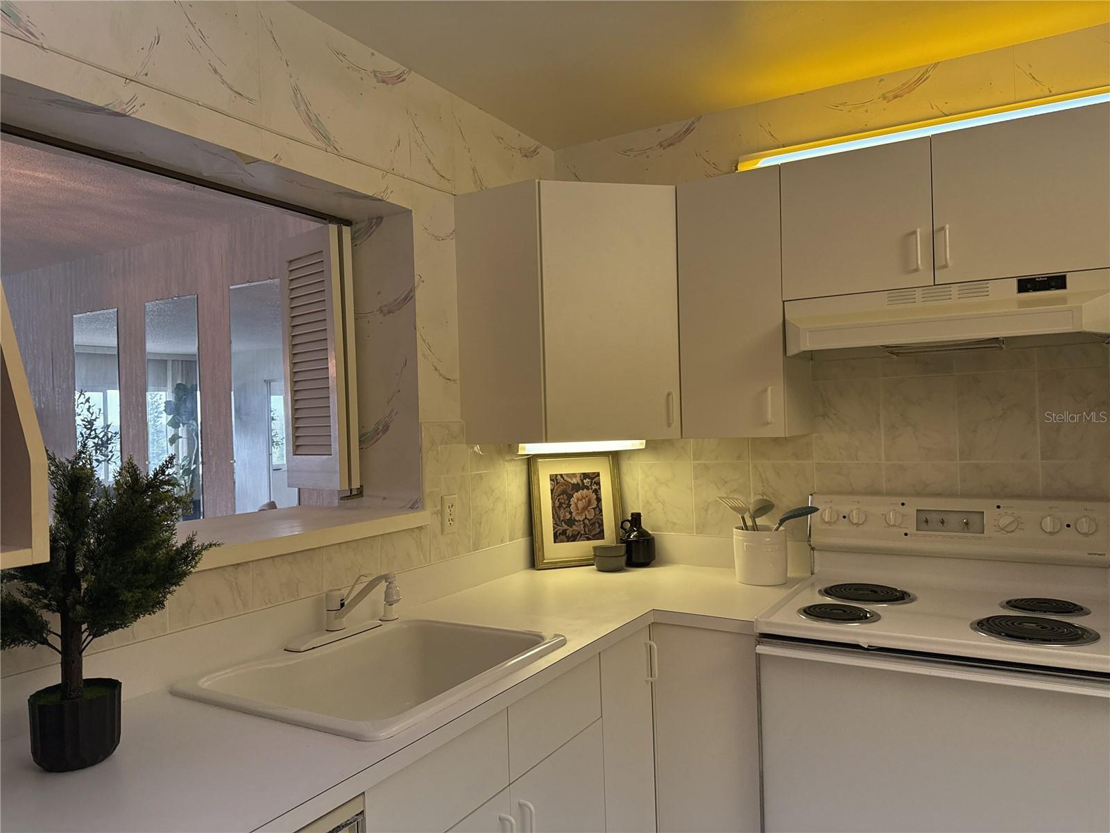 100 Bluff View Dr #609a Property Photo 5