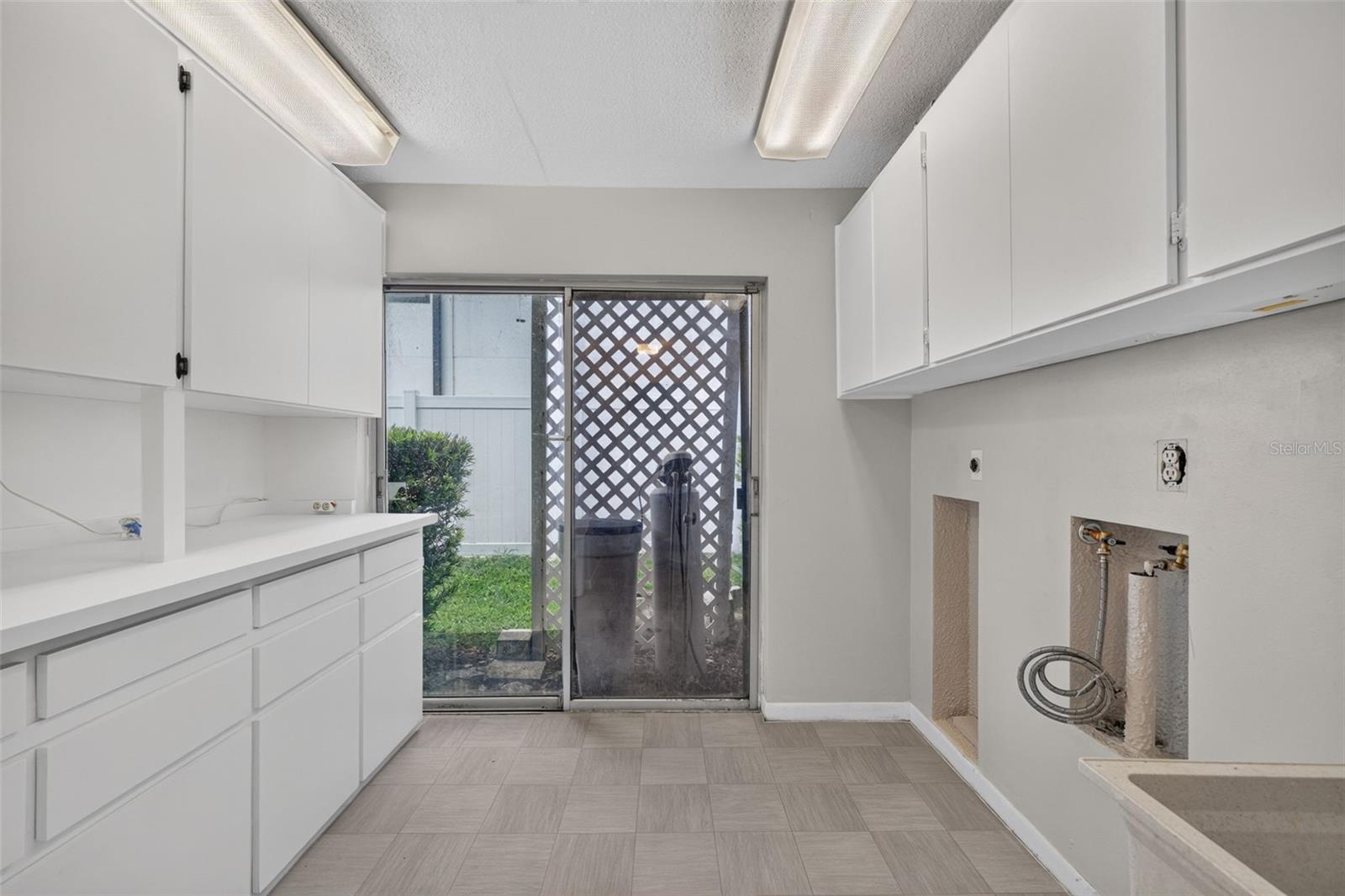 891 Island Way Property Photo 15