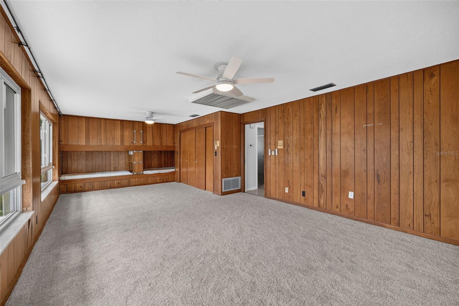 891 Island Way Property Photo 16