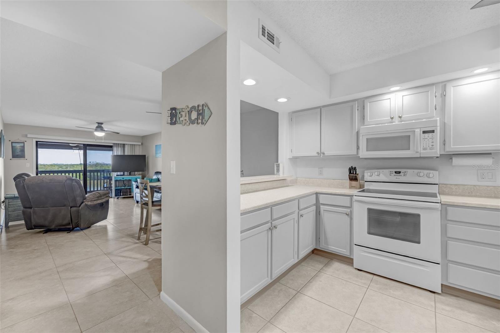 803 Bahia Del Sol Dr #b Property Photo 8