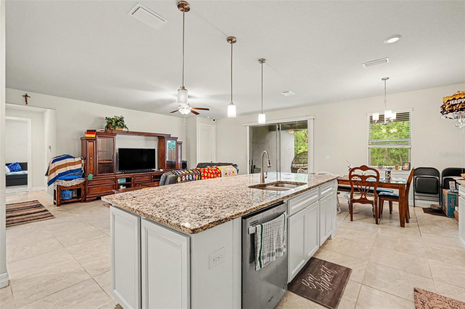 12593 Palapa Loop Property Photo 7