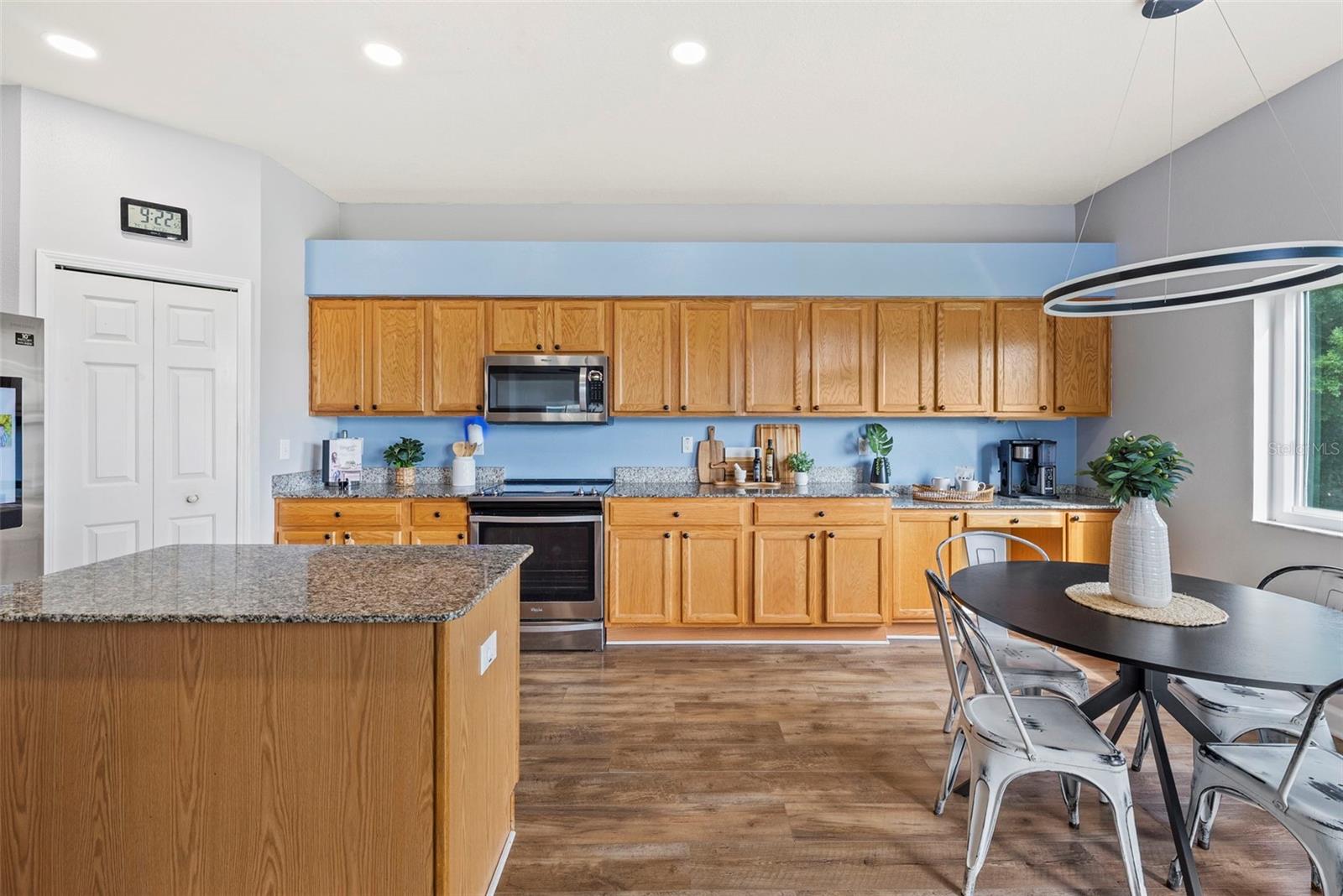 25521 Bruford Blvd Property Photo 12